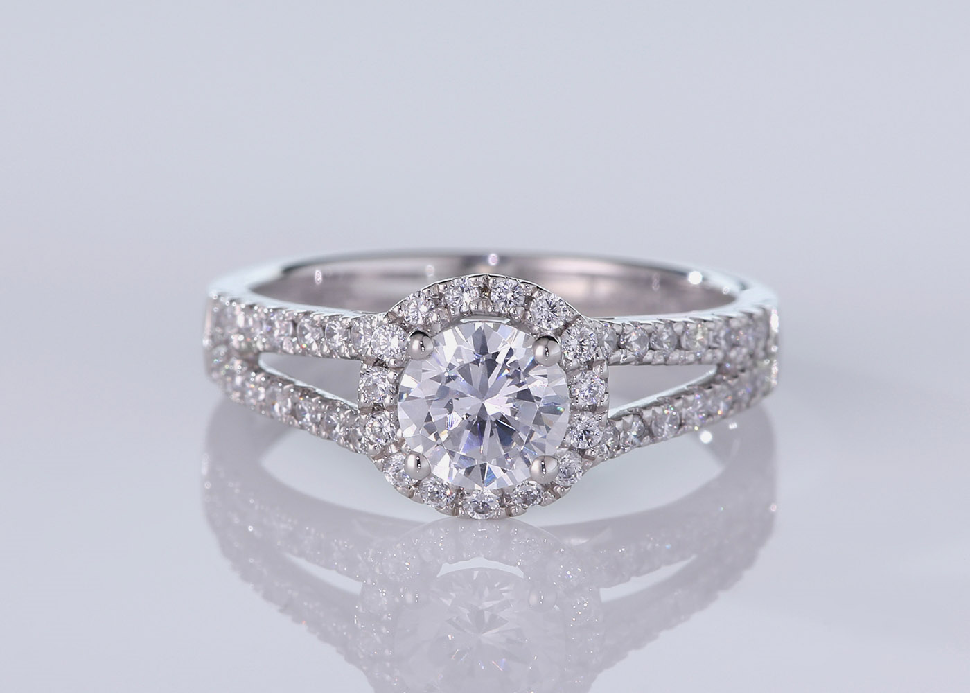 Diamond Set Round Brilliant Adonia Diamond Ring in 18K Yellow Gold 360 image