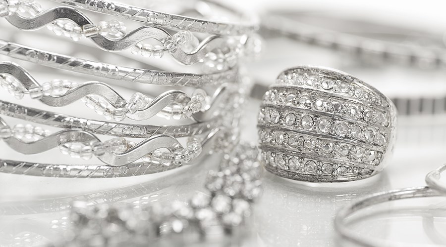 Browse our collection of Dreamy Diamond Jewellery