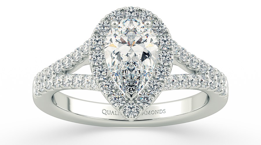 Paris Hilton’s show stopping Engagement ring, and other ring trends set for 2018!