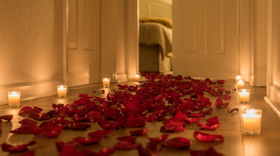 5 romantic ways to propose this Valentine's Day!