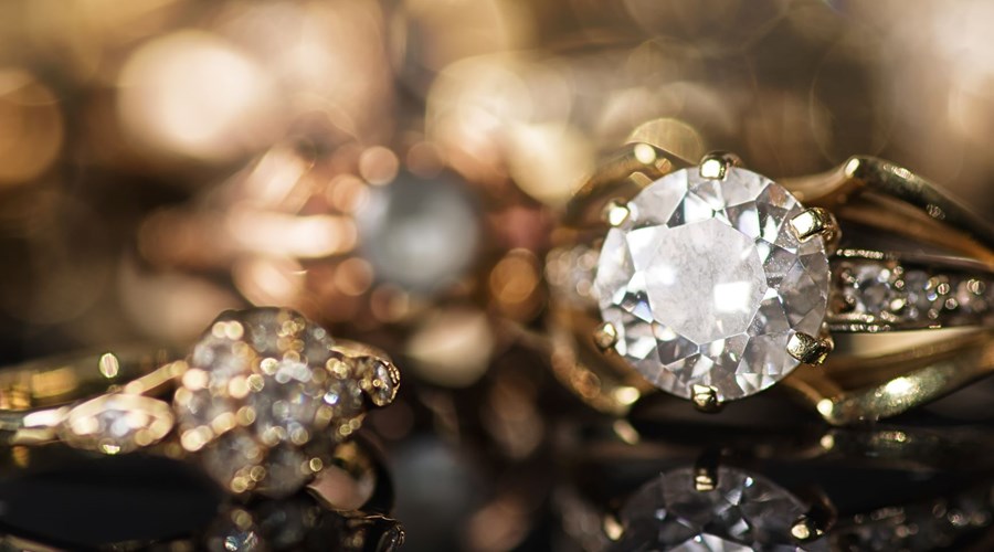 How to Buy a Diamond Ring Online