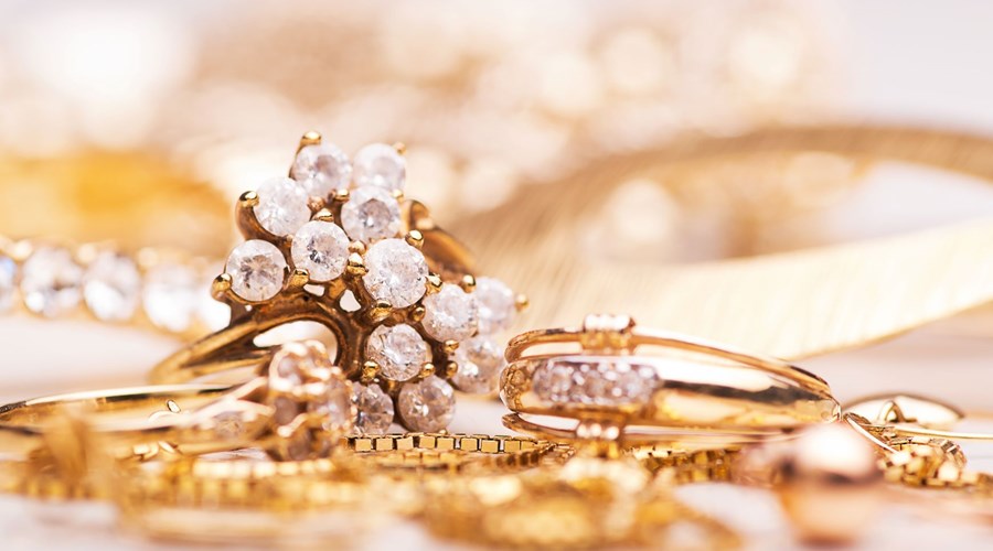 Should I Buy 9 Karat Or 18 Karat Gold Quality Diamonds