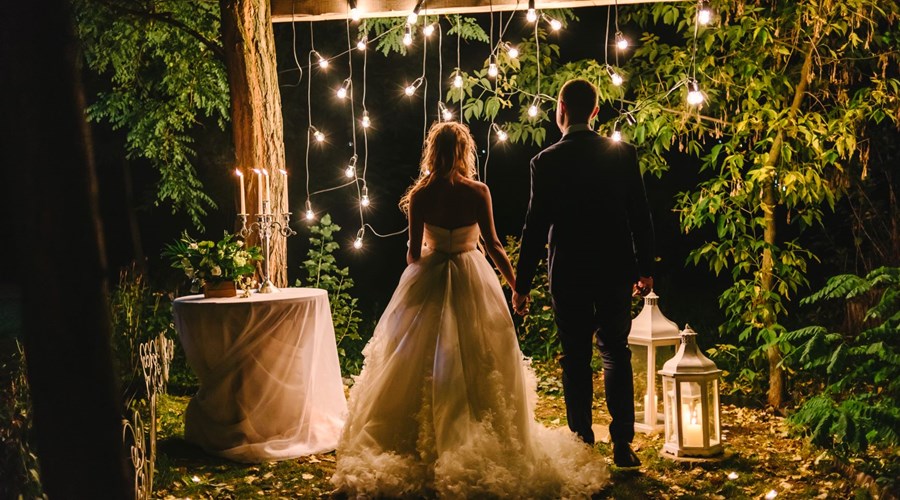 Smaller Weddings Ideas and Tips