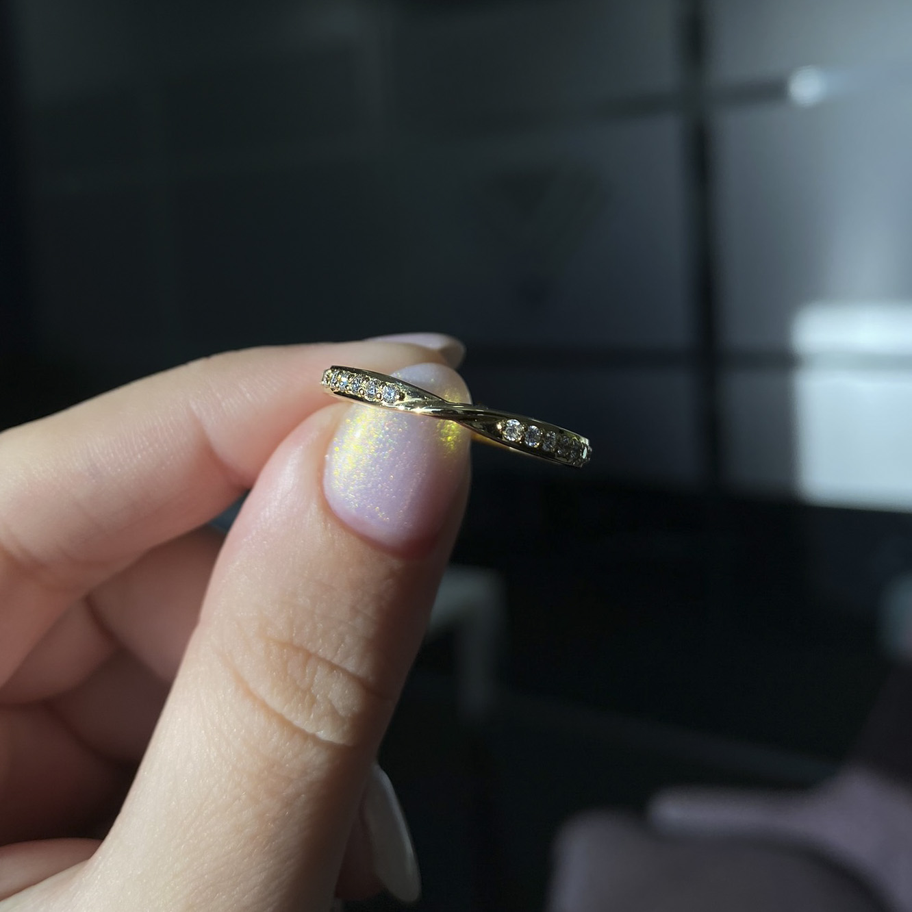 18K Yellow Gold 2.5mm Ribbon Half Grain Diamond Set Ring