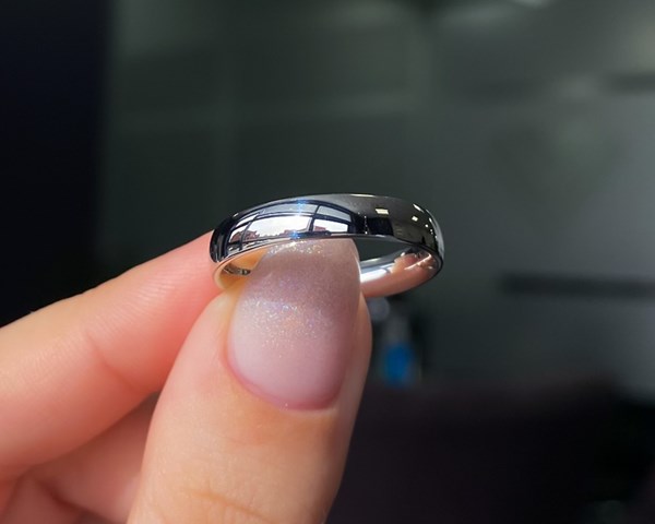 9K White Gold 4mm Traditional Court Medium Weight Wedding Ring
