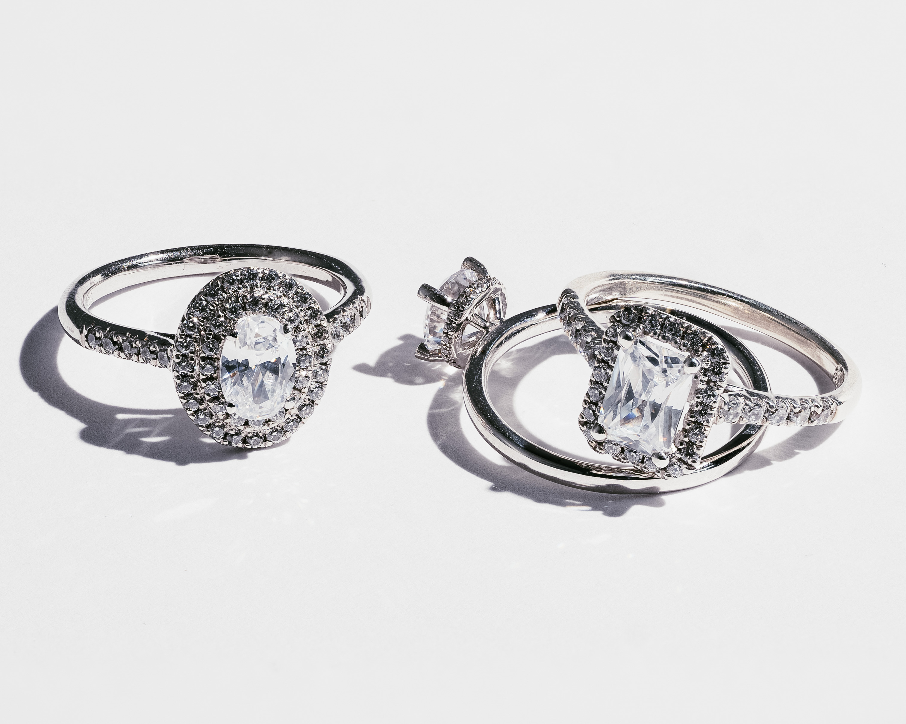 Halo Diamond Engagement Rings