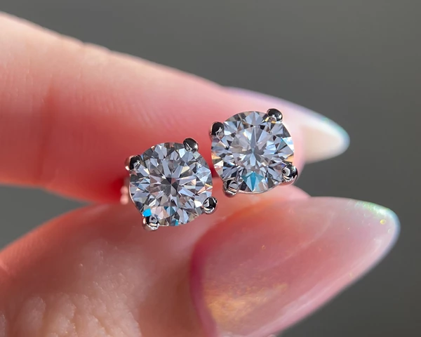 1.54ct Lab-Grown Round Brilliant Diamond Studs in Platinum