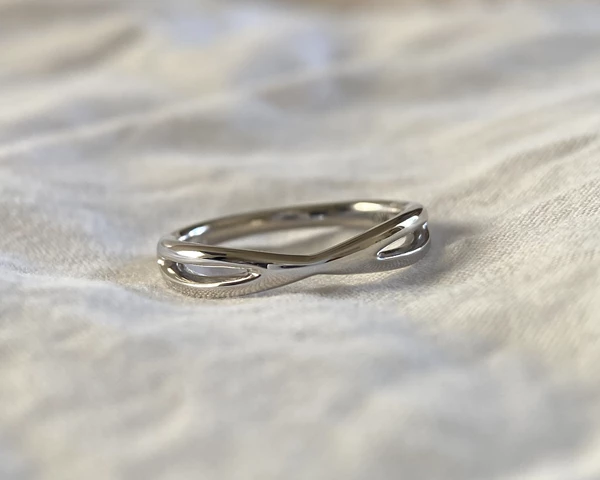 9K White Gold 3.4mm Infinity Wedding Ring