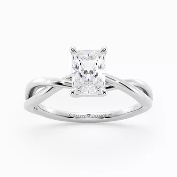 Radiant Grazia Diamond Ring in Platinum