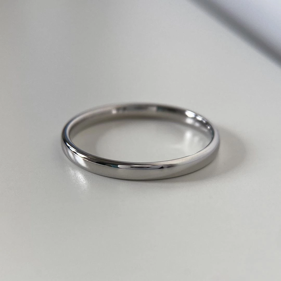 Platinum 2.2mm Slight Court Light Weight Wedding Ring