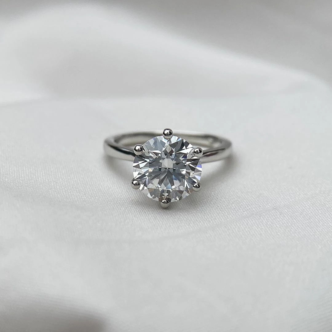 3.15ct Lab-Grown Round Brilliant Six Claw Beau Diamond Ring in Platinum