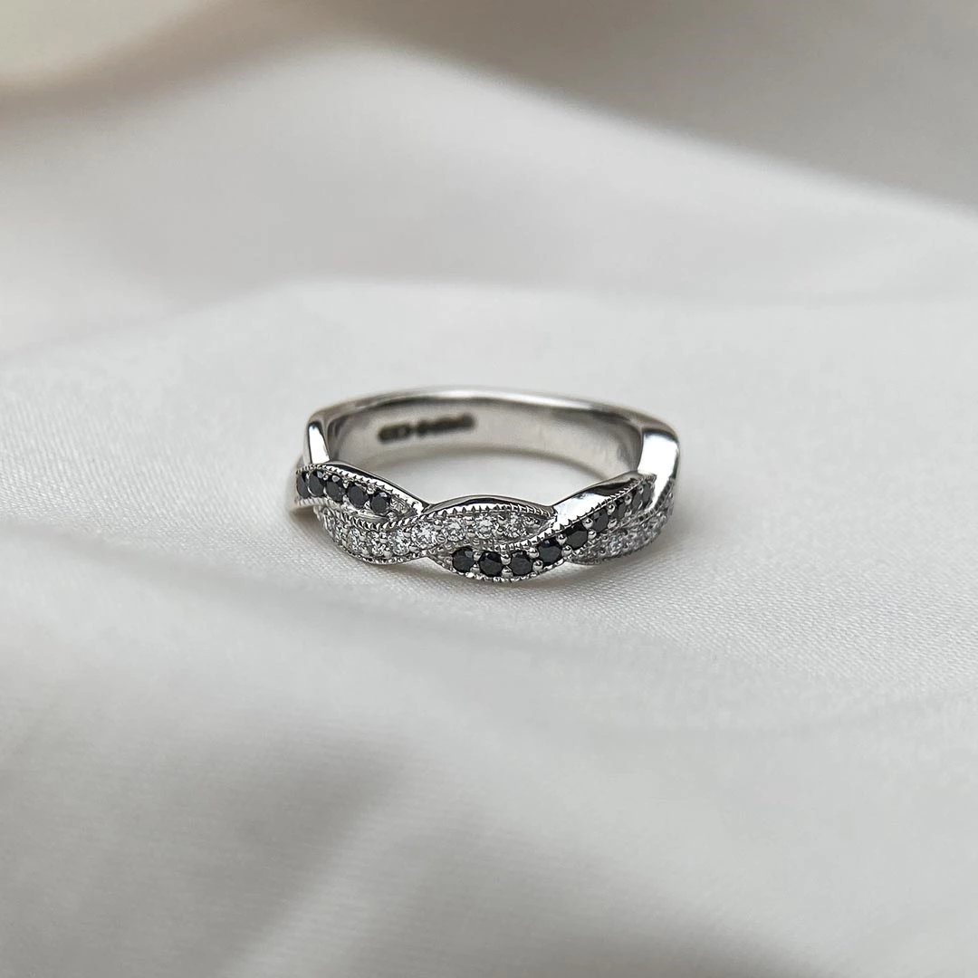 Platinum 4mm Black and White Twisted Diamond Ring