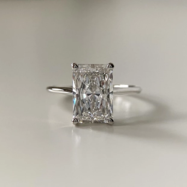 2.89ct Lab-Grown Radiant Carys Diamond Ring in Platinum