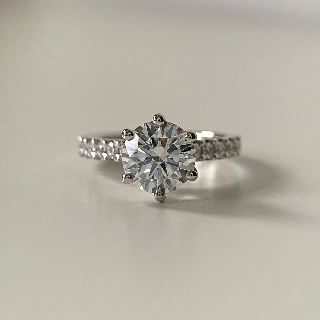 1.42ct Lab-Grown Round Brilliant Diamond Set Six Claw Amorette Ring in Platinum