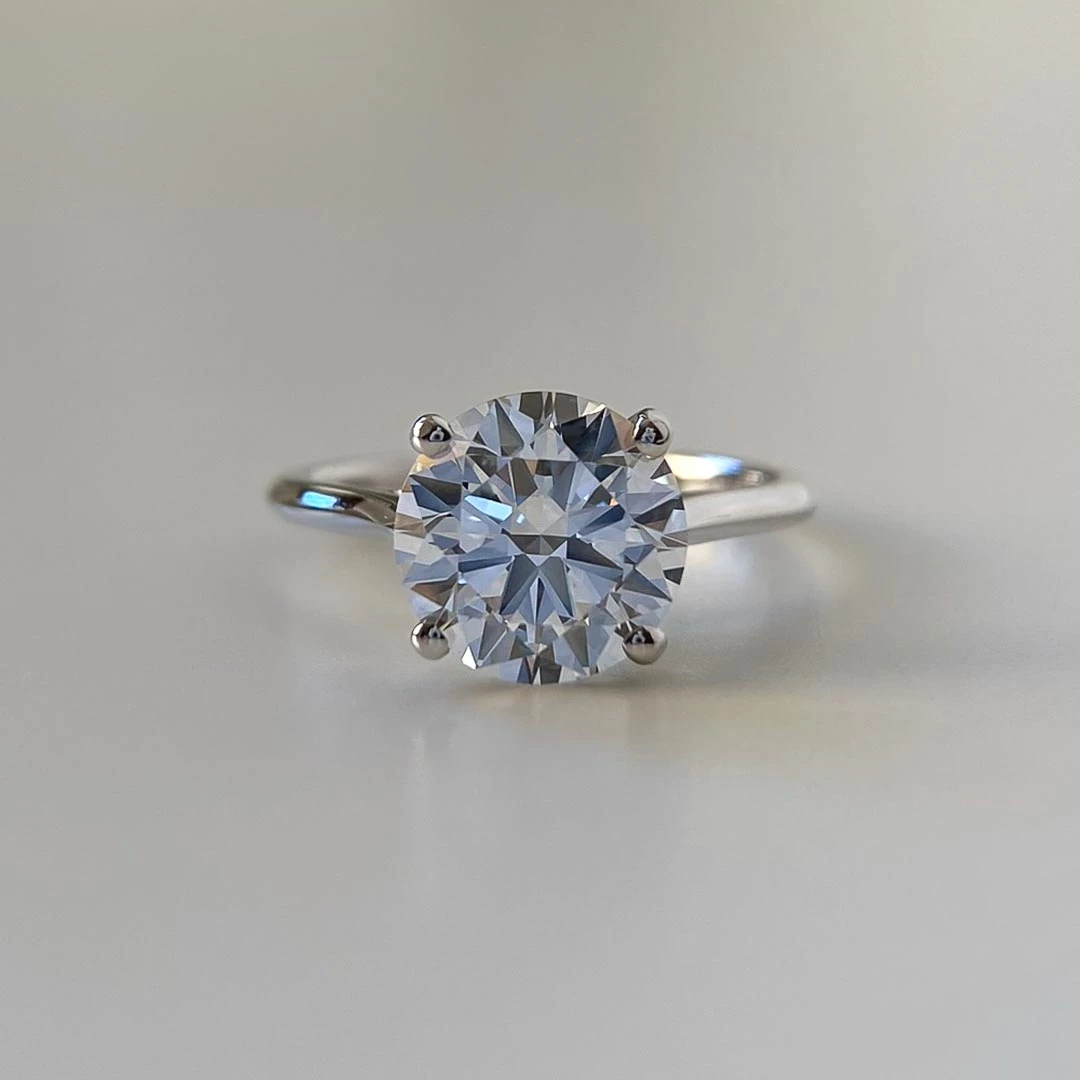 1.94ct Lab-Grown Round Brilliant Carys Diamond Ring in Platinum