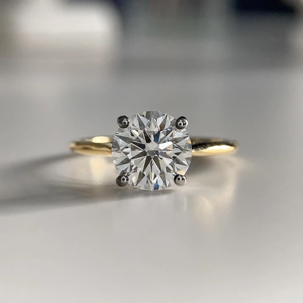 1.57ct Lab-Grown Round Brilliant Carys Diamond Ring in 18K Yellow Gold