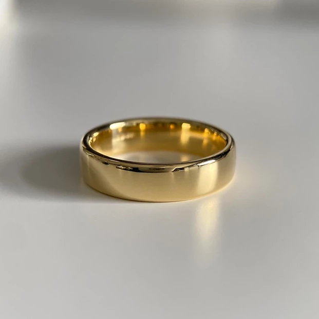18K Yellow Gold 5mm Slight Court Medium Weight Wedding Ring