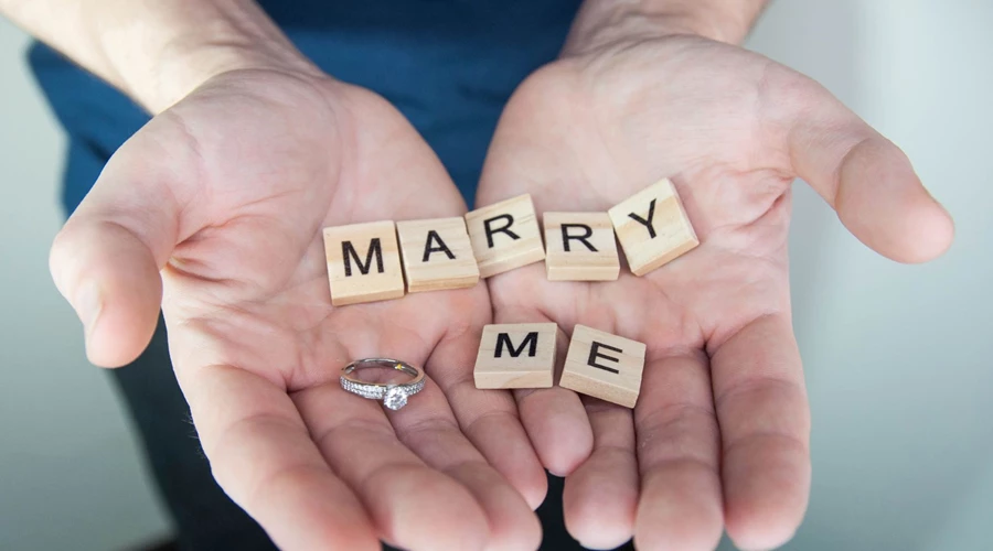 The Perfect Engagement Ring for a Valentines' Day Proposal