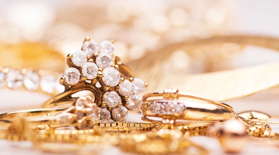 Should I buy 9 karat or 18 karat gold Quality Diamonds
