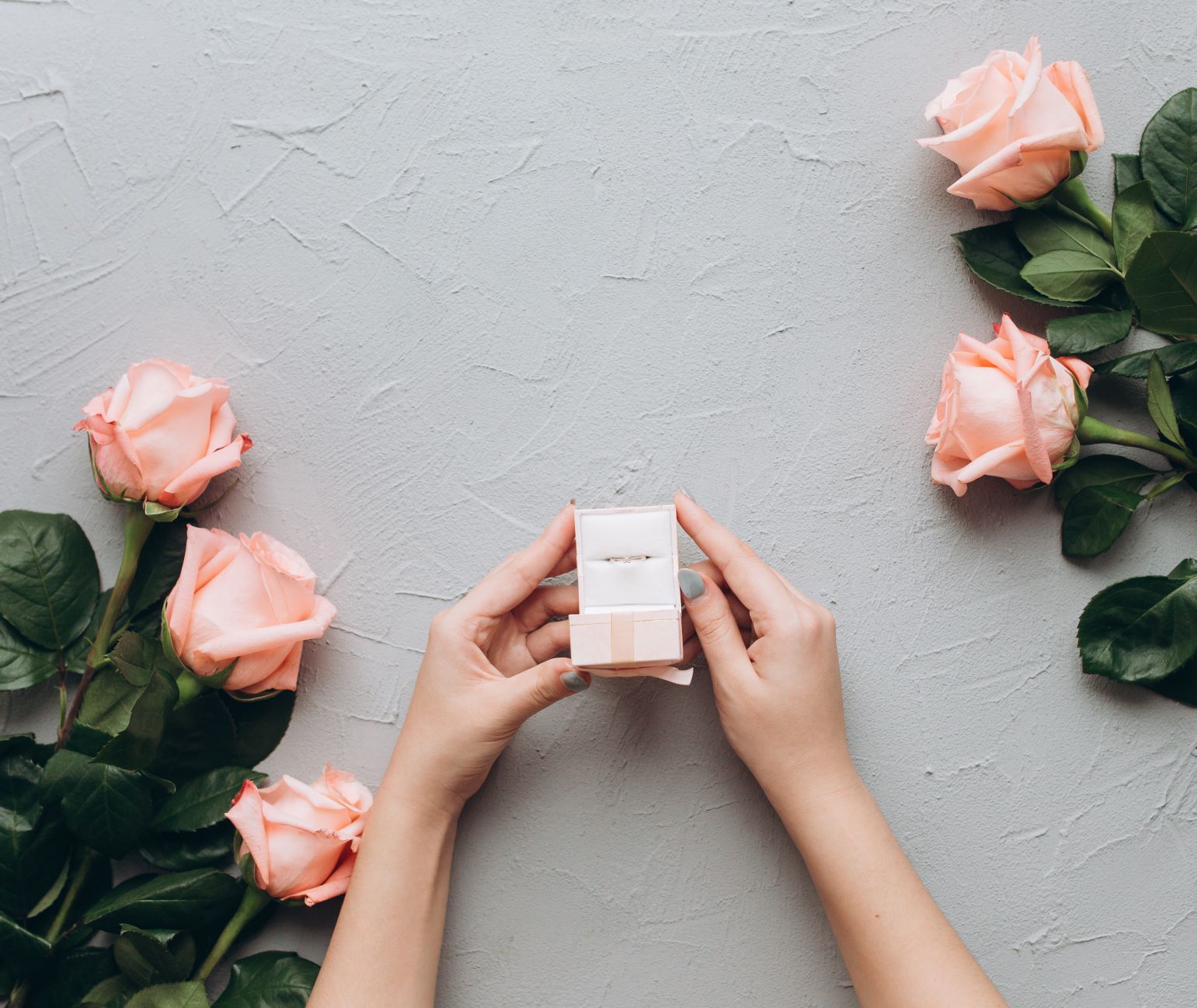 Unique Valentines' Gifts for Her