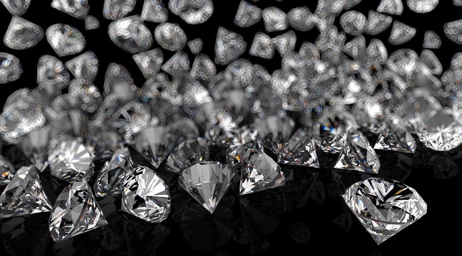 Should I Buy a Natural or Lab-Grown Diamond?