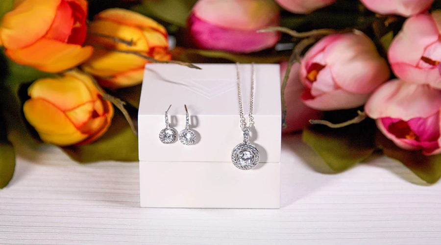 Halo Diamond Earrings