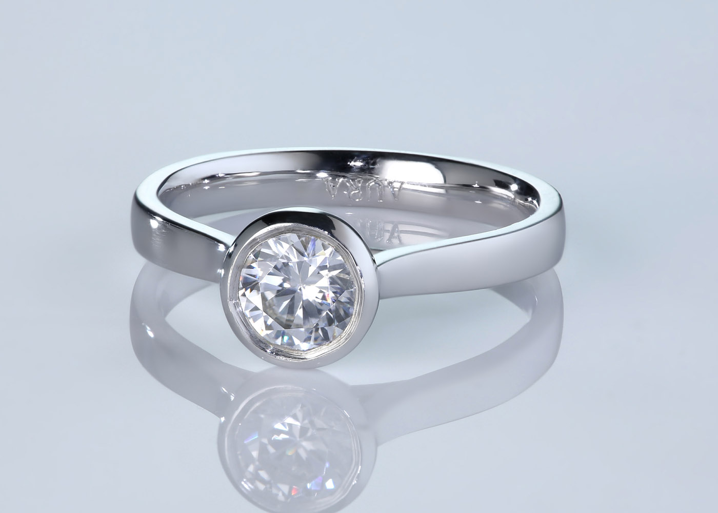Round Brilliant Aura Diamond Ring in Palladium 360 image