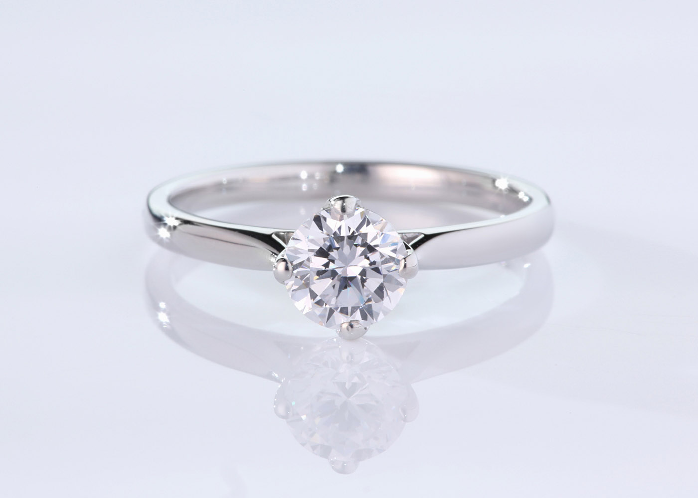 Round Brilliant Grazia Diamond Ring in 9K White Gold 360 image