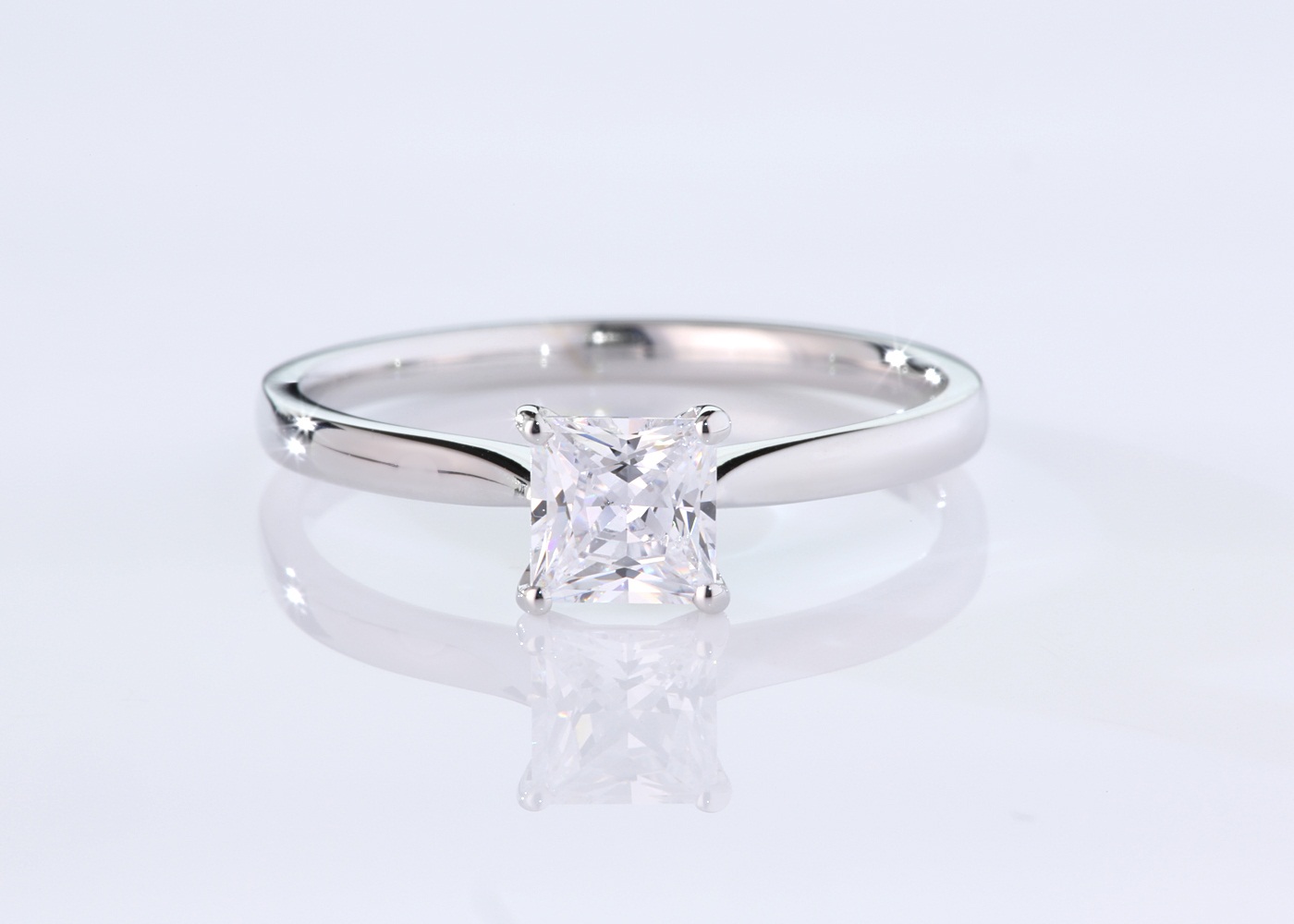 Princess Nara Diamond Ring in 9K Rose Gold 360 image