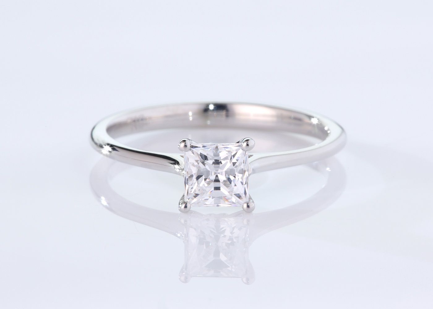 Princess Adamas Diamond Ring in 9K Yellow Gold 360 image