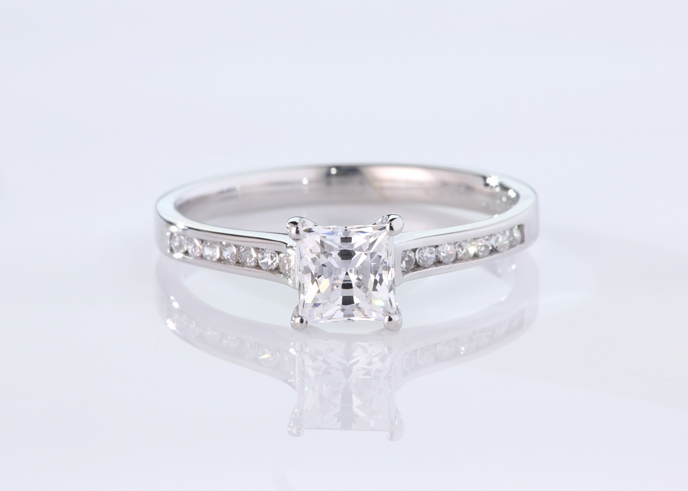 Diamond Set Princess Nara Diamond Ring in Platinum 360 image